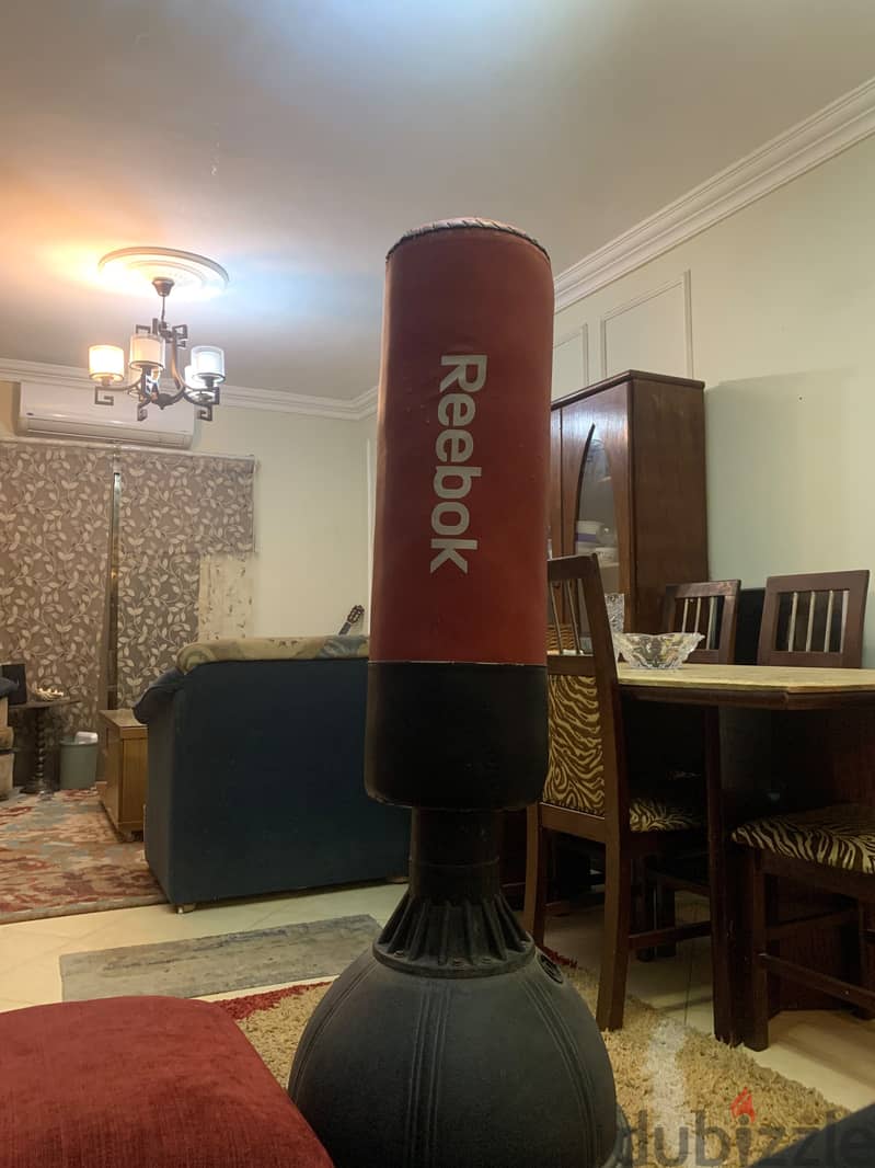 Reebok(freestanding punching bag) 2