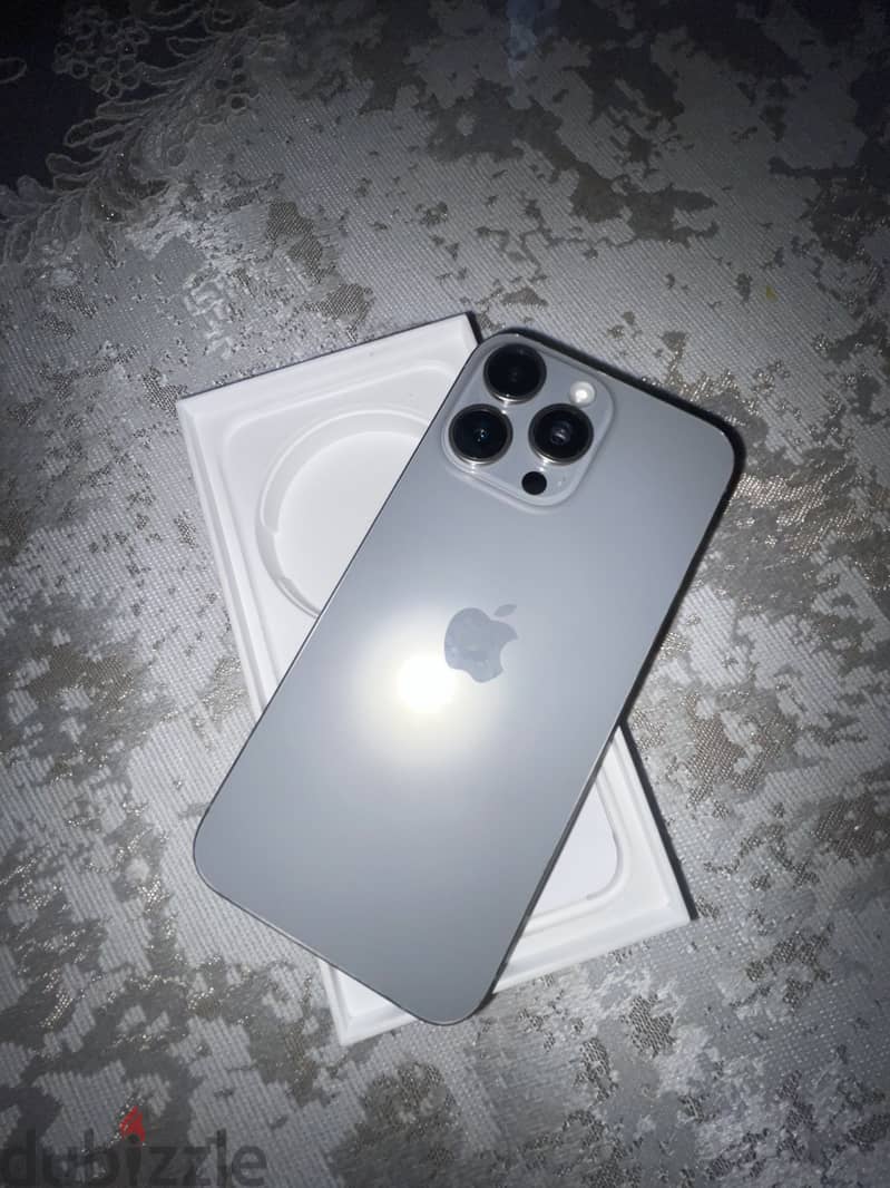 Apple - iPhone 15 Pro Max 2