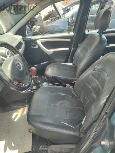 Renault Logan 2012