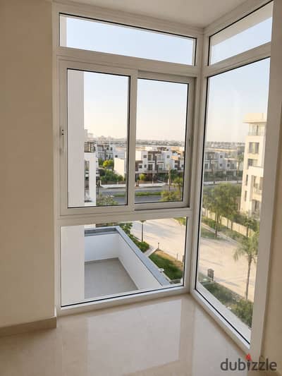 For Rent | Semi-Furnished Apartment in Hyde Park – New Cairo
