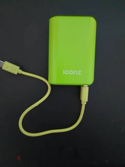 أتشرف بعرض باور بانك ICONZ