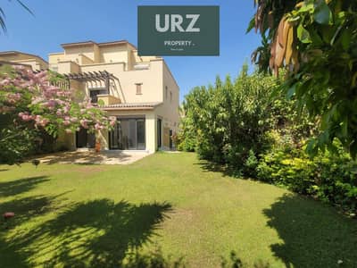 For sale at half price on the Suez Road next to The Spine Madinaty a 5-bedroom villa in Sarai Mostakbal City minutes from Creek Town Al Burouj