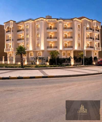 مركز المدينه امام الجامعه الفرنسيه بجوار شيل اوت و سعودي ماركت و مدرسه النيل و بنك مصر و برج الاطباء و جميع الخدمات موقع حيوي