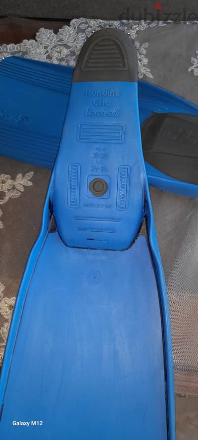 زعانف للسباحة