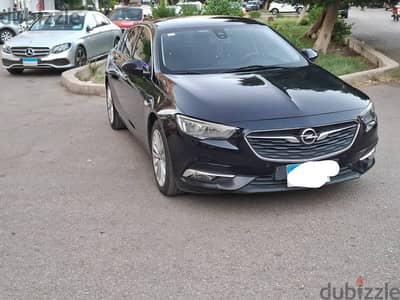 أوبل انسيجنيا 2019 بحالة ممتازة فابريكا بالكامل