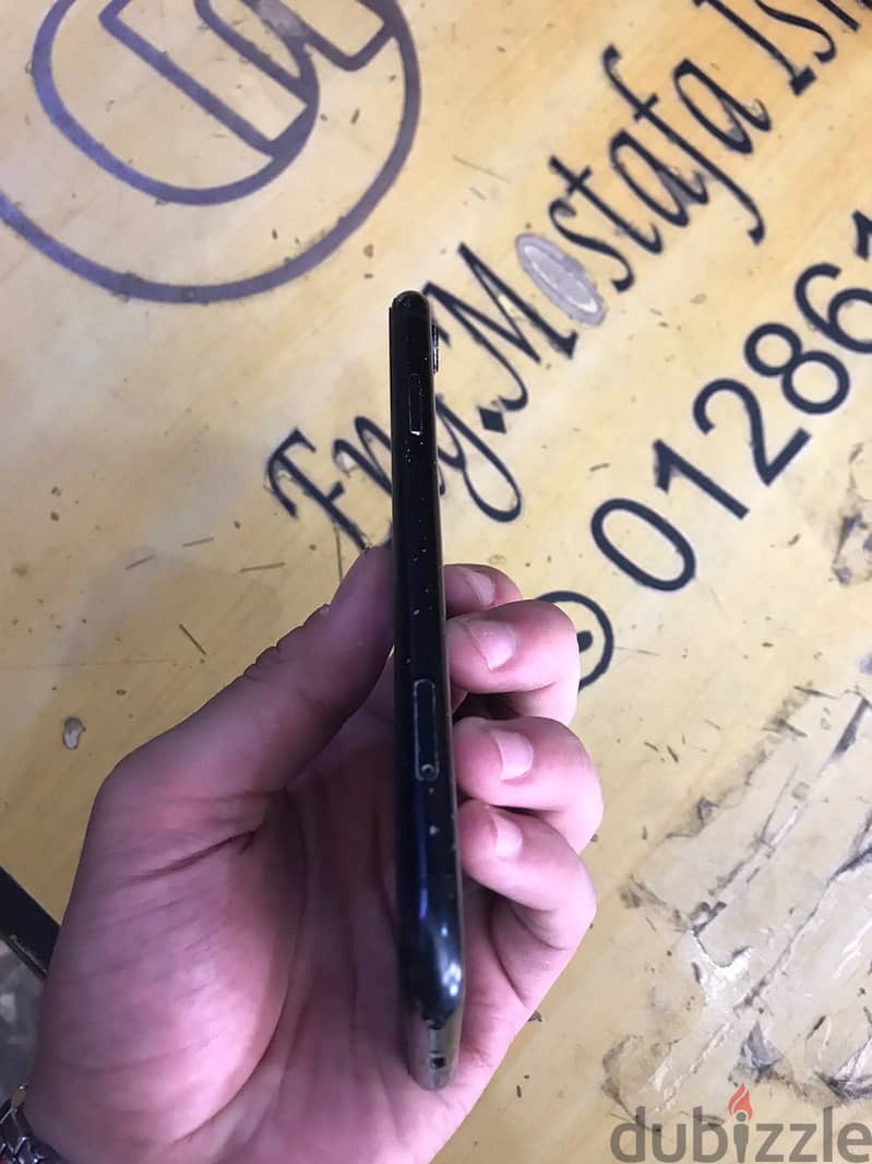 Apple - iPhone XR 6