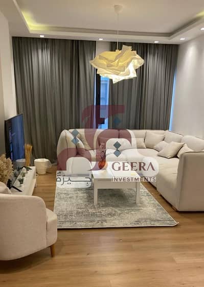 تشطيب فاخر ومفروشه شقه في سوديك فيلت sodic villette للبيع موقعها متميز جدا وسعر لقطه