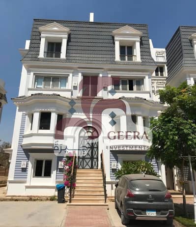 بتشطيب فخم شقه في  mountain view hyde park للبيع بسعر اقل من الماركت