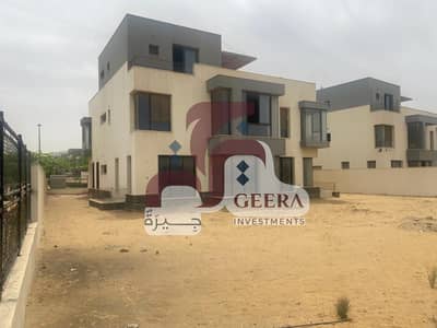 فرصة استثنائية لامتلاك فيلا فاخرة بحصرية في سوديك فيليت Sodic Villette مع بدروم، في موقع متميز داخل الكمبوند، وبأقل سعر متاح في السوق
