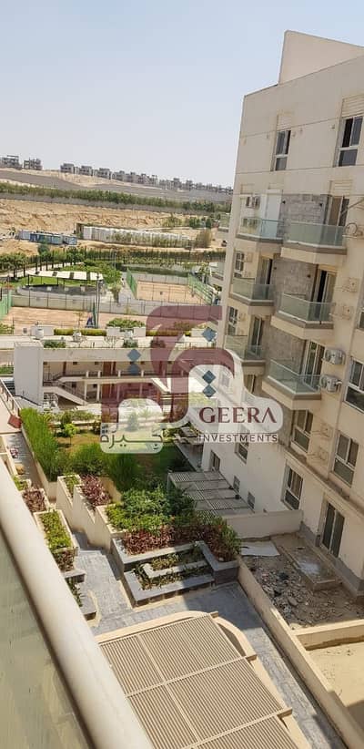 فرصه استثماريه شقه باحسن فيو علي النادي مباشره بأقل من سعر الماركت في Mountain View iCity  بجوار  Palm Hills New Cairo