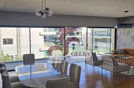 اكبر شقه دور متكرر بسعر لقطه وبموقع مميز داخل كمبندLake View Residence, New Cairo