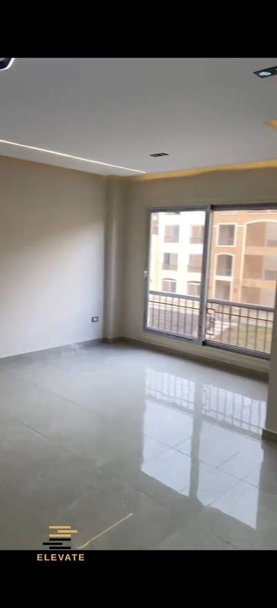 Apartment for sale 3 rooms, super lux finishing in Compound Stone Residence