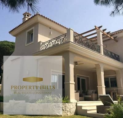 I will hand you a luxurious villa in Al-Shorouk 2000 in front of Madinty Gate 2. You will receive it immediately in cash for 15 million.
