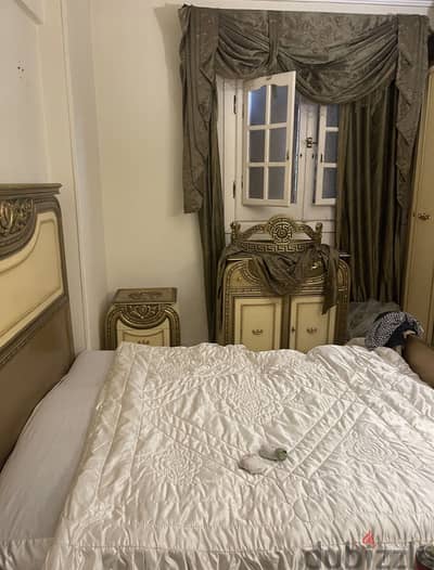 Bed room