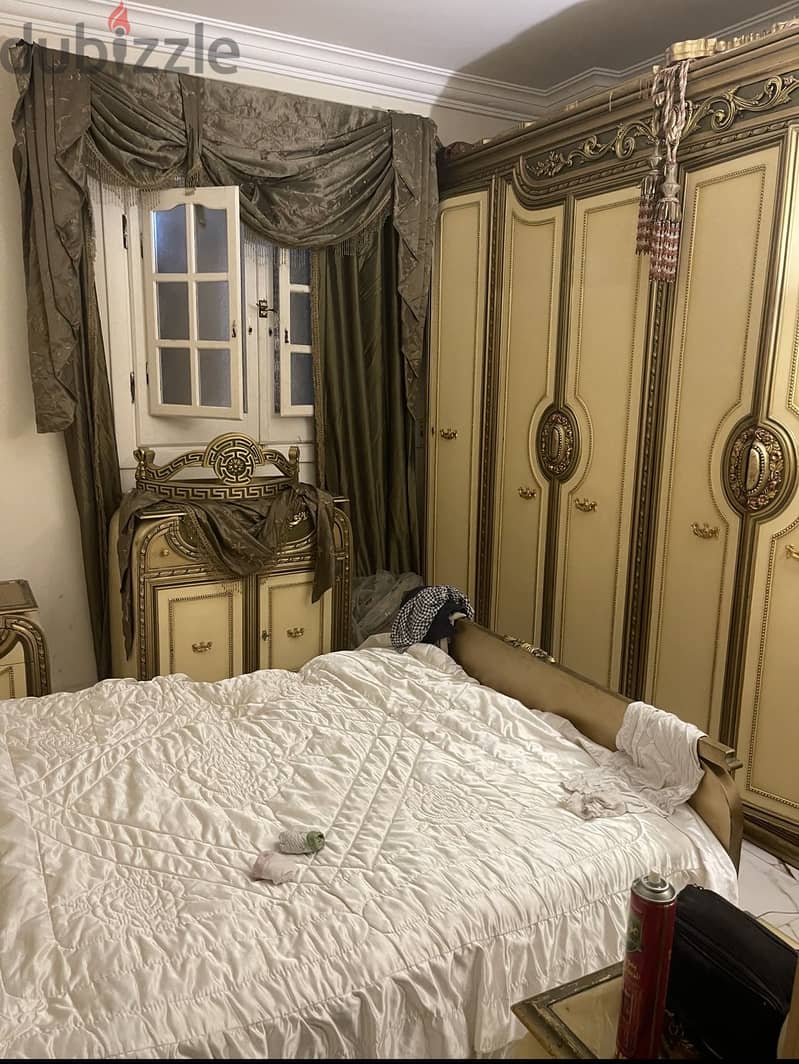Bed room 1