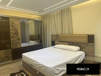 شقة للإيجار بفيو جاردن رائع بكمبوند جنة أكتوبر (الشيخ زايد) مميزات الموقع والفيو : --> إطلالة مميزة ومباشرة على لاند سكيب وجاردن (View Garden) --> موق