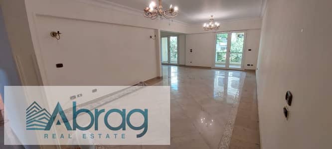 للبيع شقة  129 م بالتشطيب  كومباوند حدائق المهندسين الشيخ زايد امام سعودى
