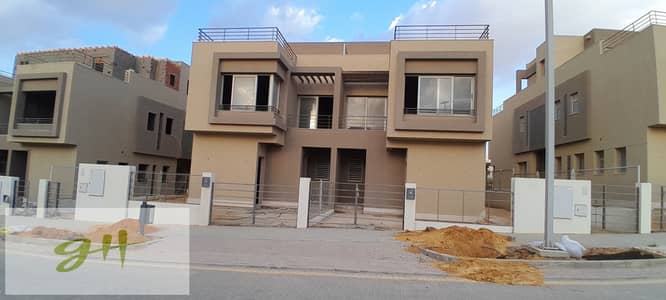 توين هاوس جاهز للاستلام 2 ليفينج روم للبيع في بالم هيلز القاهرة الجديدة Palm Hills New Cairo