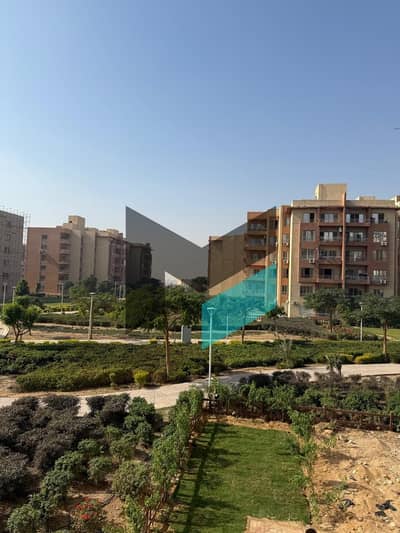 شقة للبيع في كمبوند وصال ريزيدنس، 160 متر مربع، 3 غرف نوم، الدور الثالث.