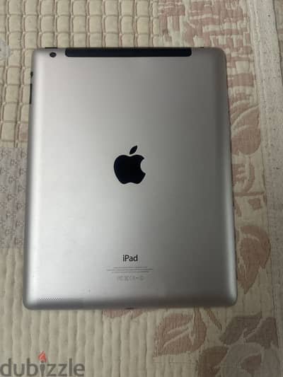 Selling iPad 2nd generation in very good condition