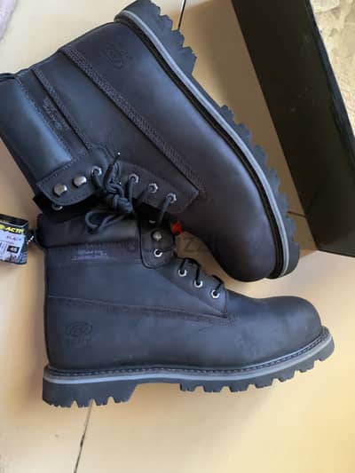New Activ Safety boots size 45
