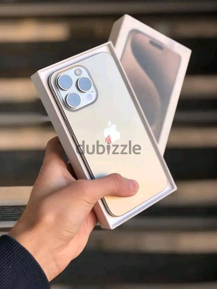Apple - iPhone 17 Pro Max 5