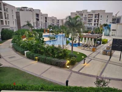 For sale, an apartment with a distinctive view on the clubhouse in October Plaza, next to Mountain View iCity