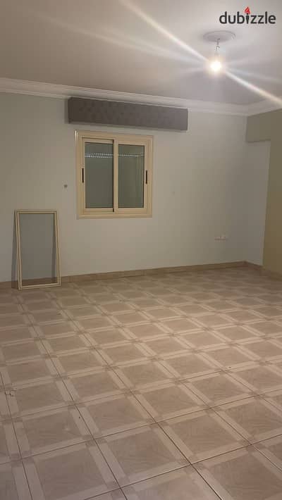 Apartment for rent in Fifth Settlement with a distinguished location in East Cairo Compound near the Southern Ninety - Fully air-conditioned, area 230 m, consisting of 3 rooms - 2 bathrooms - reception - m