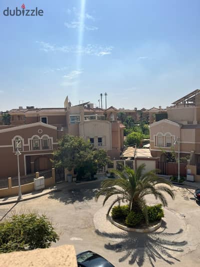 Twin house semi-finished with a building area of 407 m² for sale in the New Cairo compound Li Rowa