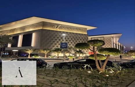 مكتب 94 م للايجار متشطب قريب من الدائري