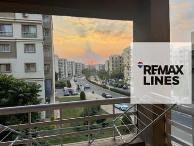 للإيجار شقة مفروشة فندقي 104م في مدينتي B6 – 3 غرف – فيو جاردن مفتوح – مكيفة بالكامل