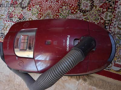 مكنسه كهربائيه باناسونيك 1800watt