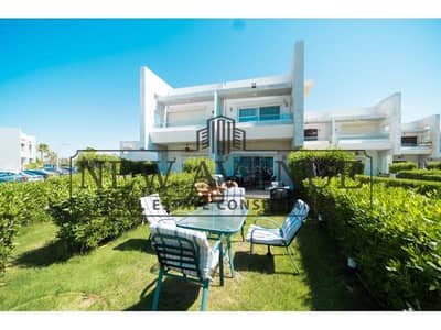 توين هاوس للبيع في La Vista Cascada - North Coast - La Vista Developments | إطلالة بحر مباشرة ومفروش بالكامل