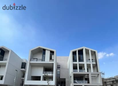 عمارة جاهزة للسكن في فاي سوديك بقرب من بيفرلي هيلز