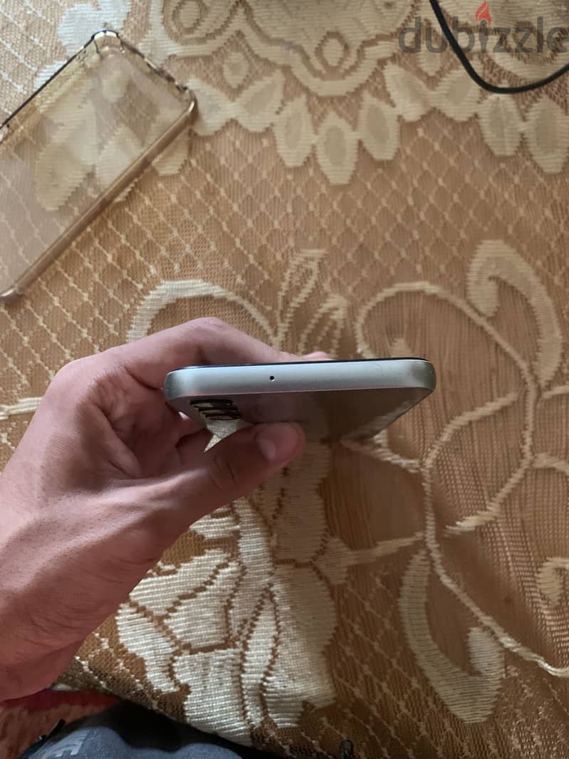 Samsung a24 6