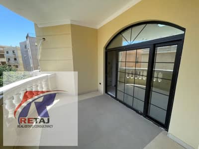 Administrative office space in Al Shweifat, Fifth Settlement, with an area of ​​390 square meters. A full floor apartment with ultra-super-lux finishi