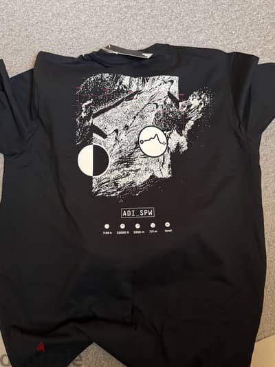 Adidas original black t-shirt
