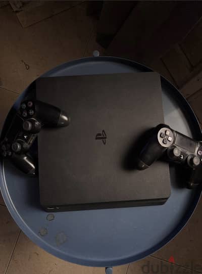 PS4 slim 1Tb