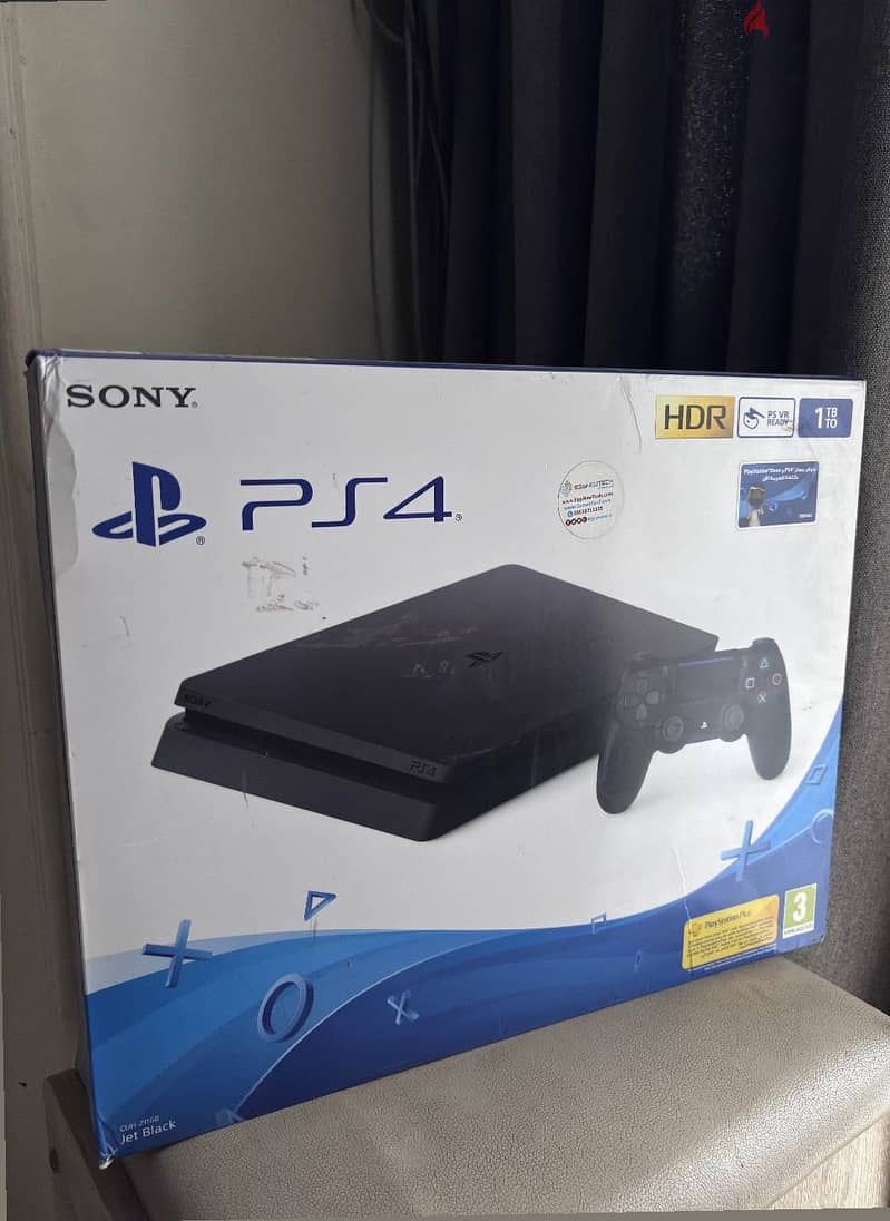 PS4 slim 1Tb 2