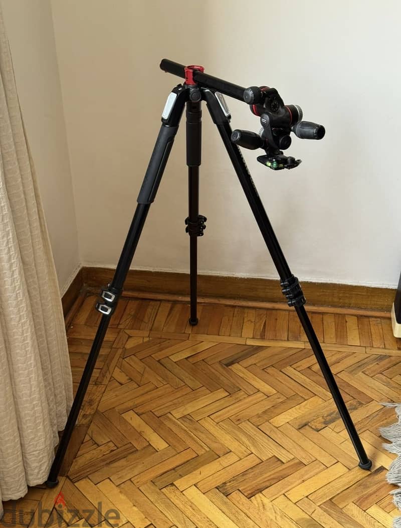 Manfrotto MK055XPRO3-3W Tripod 1