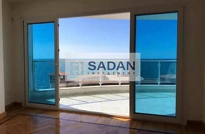 Two-bedroom chalet ready to move, available for sale with a  cash discount. Fully finished with a stunning sea view in Mazarine, New Alamei