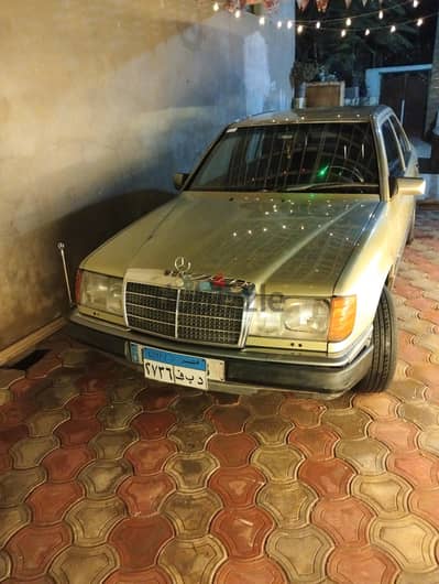 مرسيدس بنز اي 200 1986