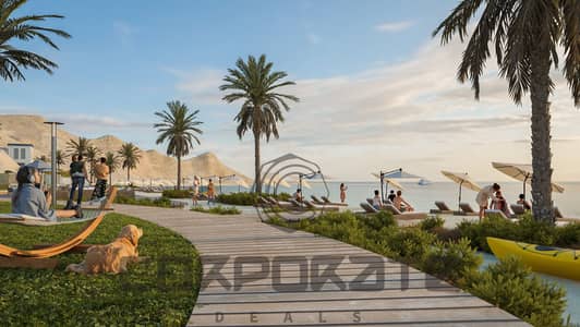 Hotel chalet with a very small downpayment, open view, fully north-facing, steps to the sea