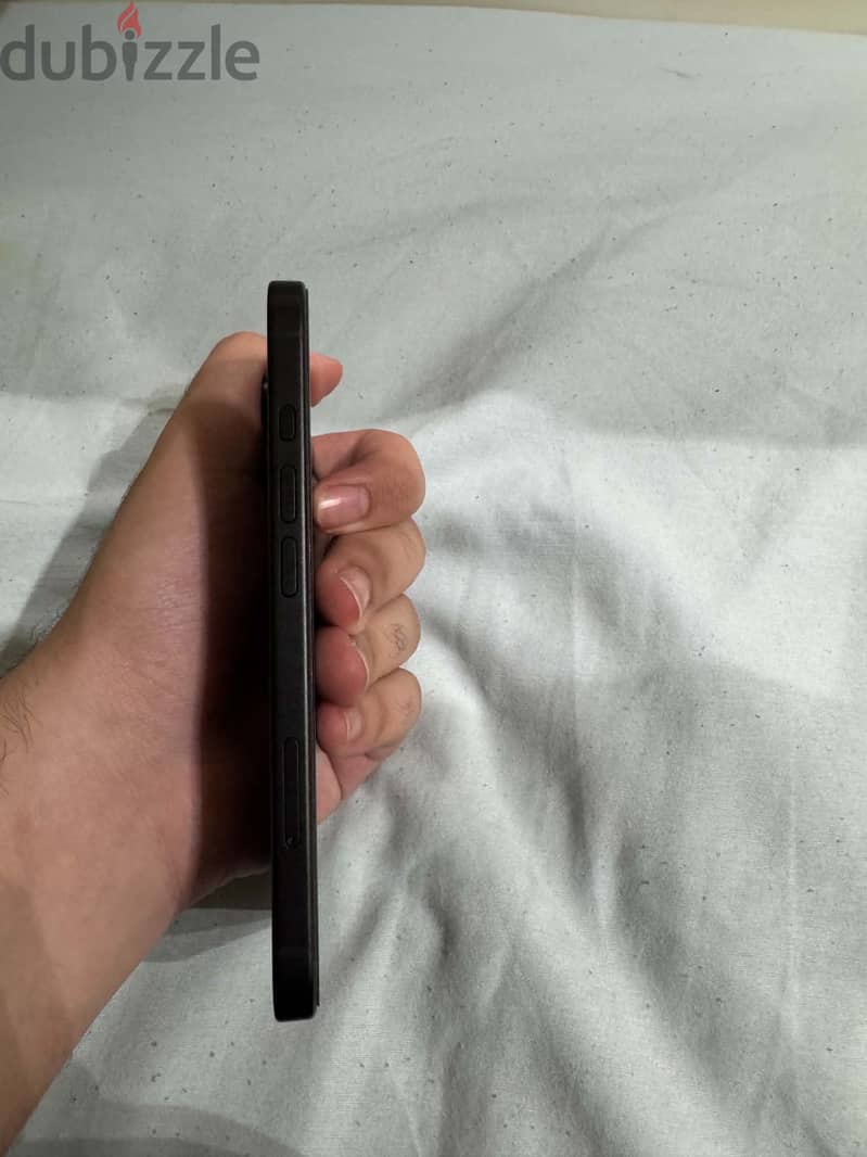 Apple - iPhone 16 4