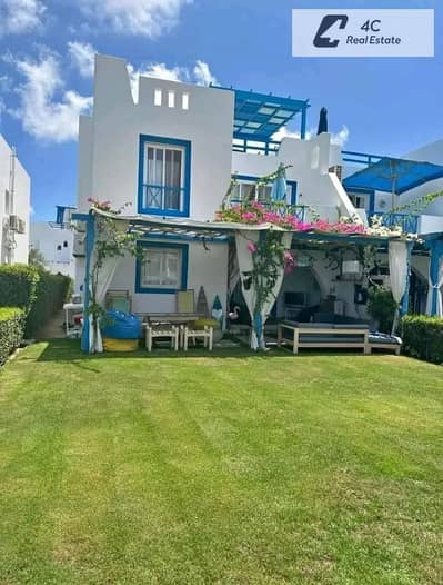 لسرعه البيع شاليه Sea View ريسيل فوري في ماونتن فيو رأس الحكمة الساحل الشمالي بتقسيمه مميزة جاهز للمعاينه و السكن