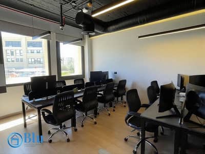 مكتب فاخر للإيجار في Mivida Business Park | مفروش بالكامل | إطلالة بانورامية