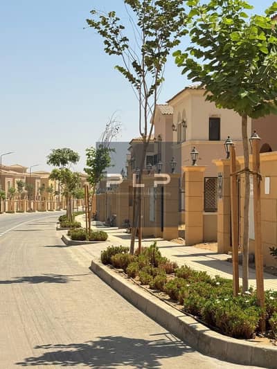 توين هاوس للبيع في كمبوند سيتي جيت  فوري فيو لاند سكيب