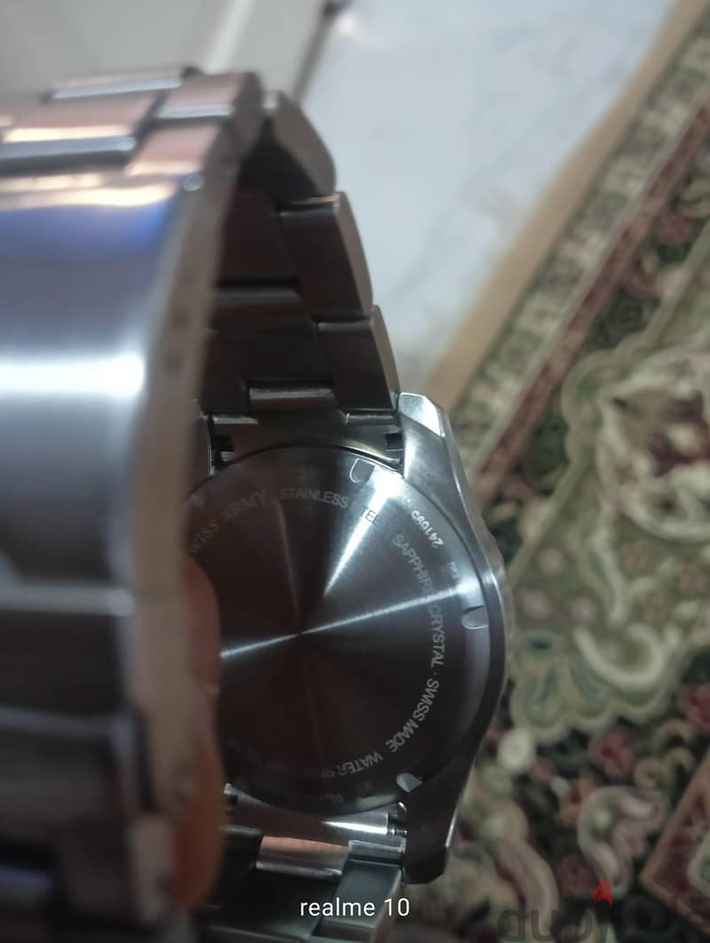 ساعة  victorinox 3