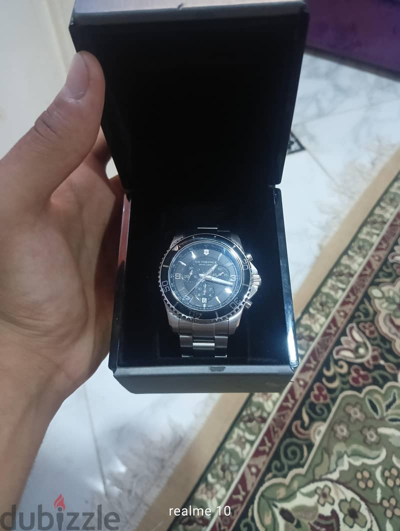 ساعة  victorinox 6