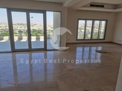 HOT PRICE CFC Penthouse 4BD + Roof 120m Open View for rent in Compound Cairo Festival City